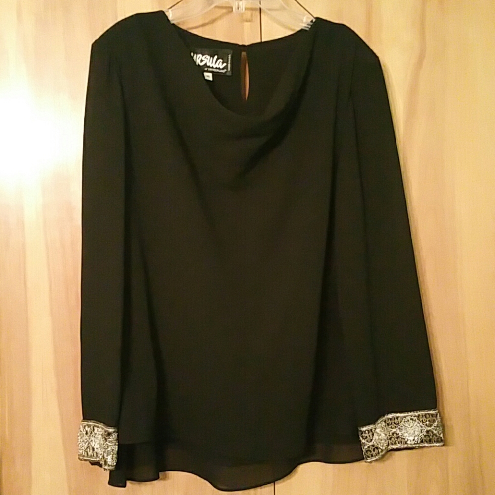 Formal beaded blouse➕ [2]